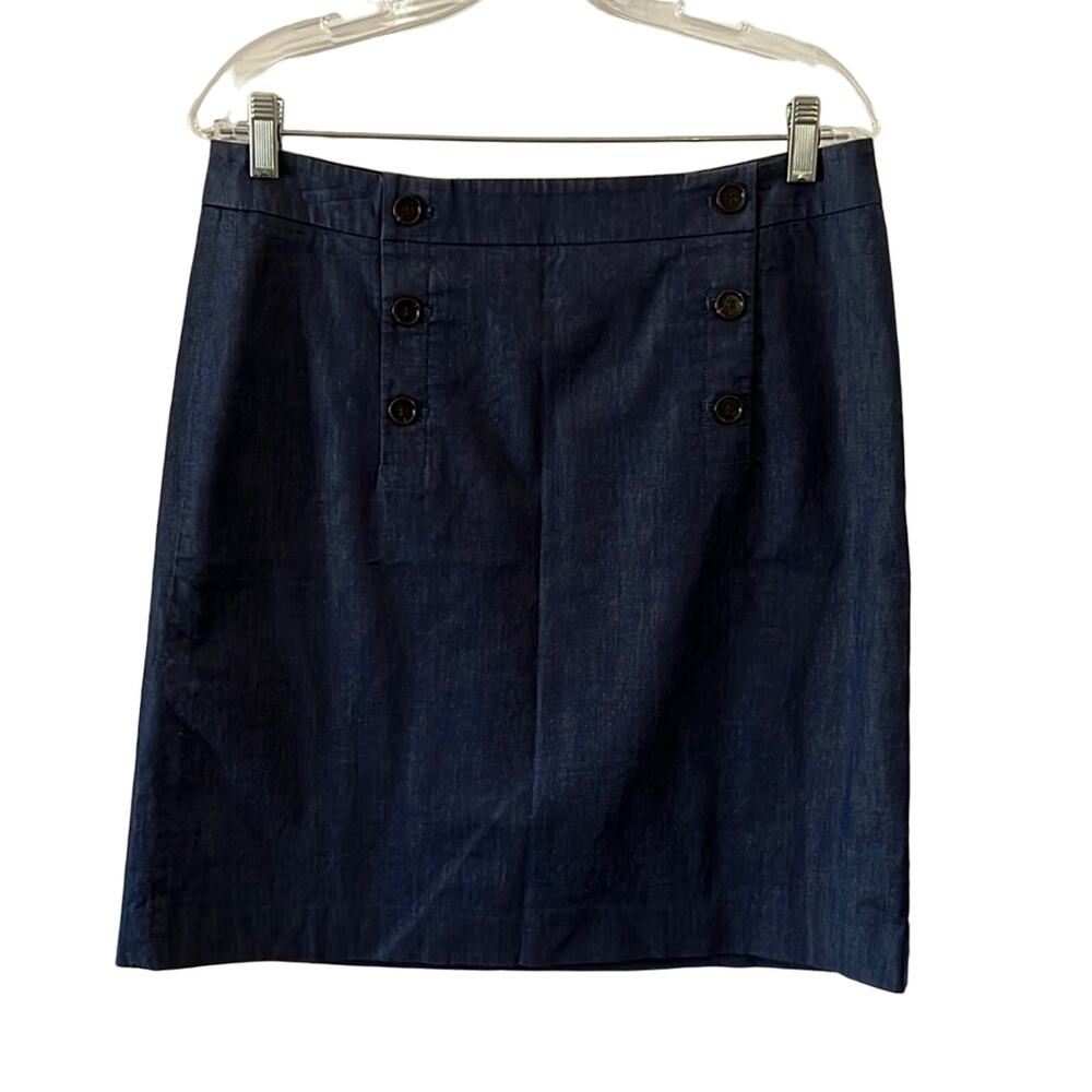 Loft Ann Taylor Woman Size 10 Denim Blue Knee Length Skirt Lightweight Casual